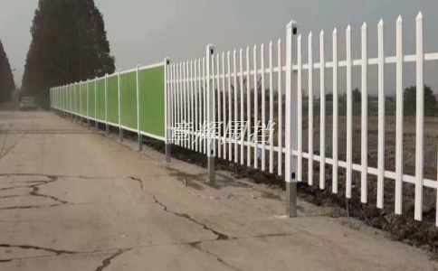 金屬圍擋如何應對不同的氣候條件？