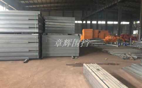 金屬圍擋安裝前需要進(jìn)行哪些預(yù)防安全措施？（金屬圍擋安裝前的預(yù)防安全工作）